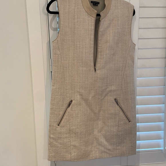 Theory dress - Picture 1 of 9